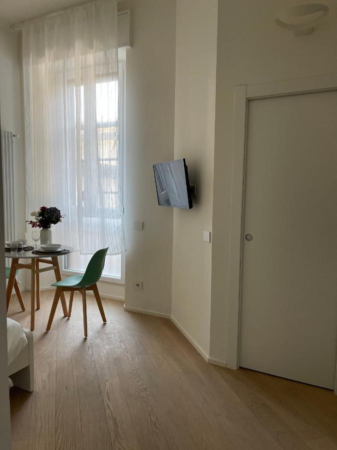 ミラノA Casa Di Ariannaアパートメント エクステリア 写真
